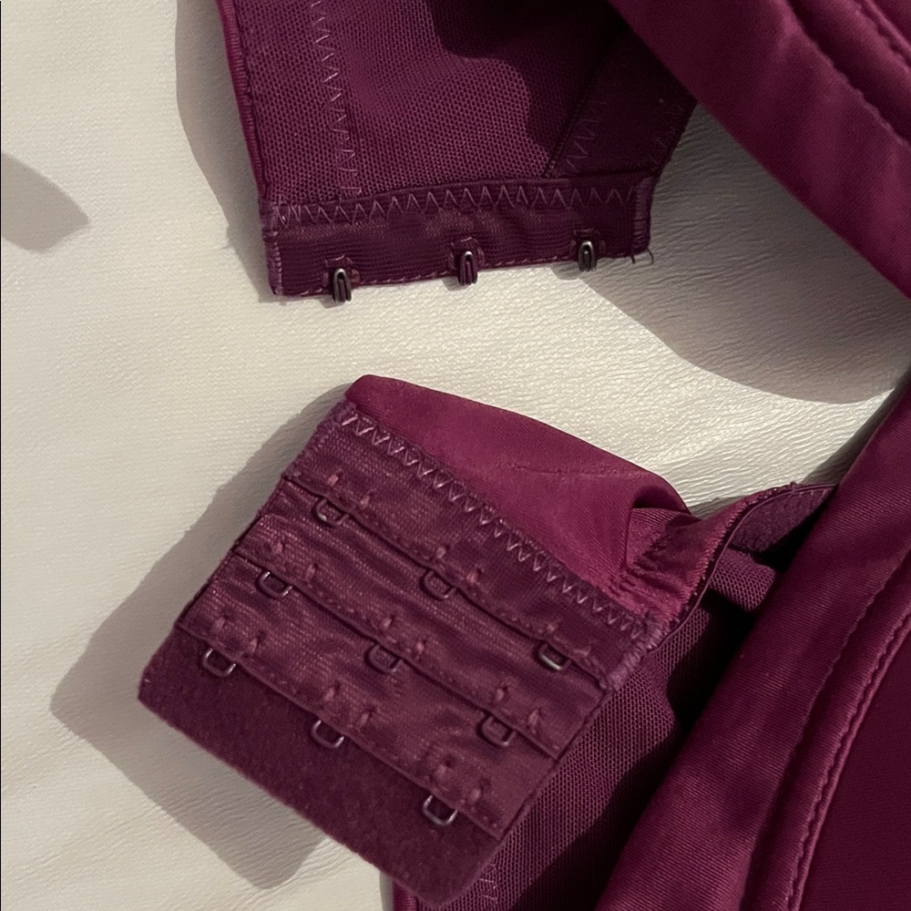 Elegant Women's Intimate Bra in Rich Purple - Picture 2 of 3